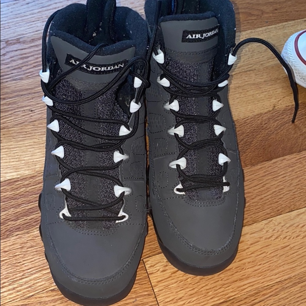 Jordan retro 9